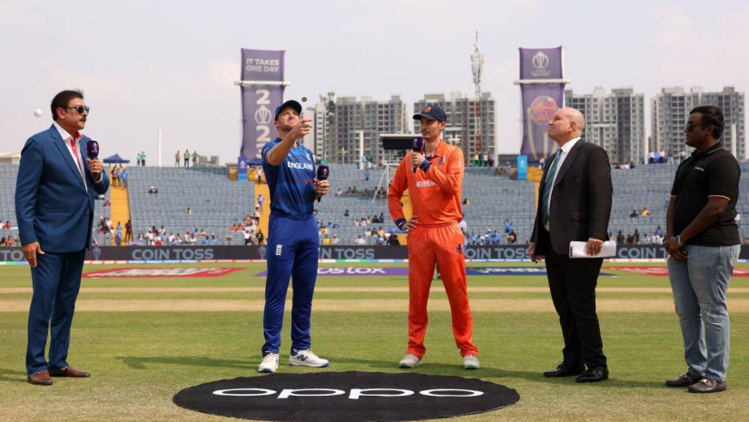 আশা বাঁচিয়ে রাখার ম্যাচে ব্যাটিংয়ে ইংল্যান্ড