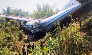 ভারতে অবতরণের সময় মিয়ানমারের সামরিক বিমান বিধ্বস্ত