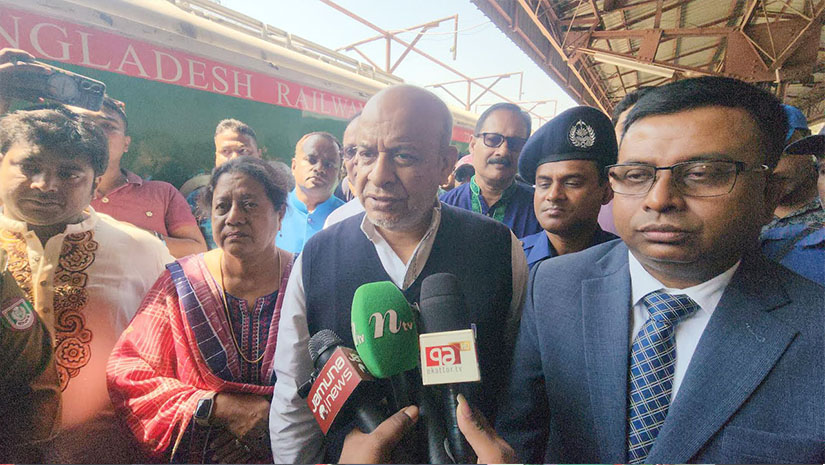 ঈদযাত্রায় ট্রেন ও বগির সংখ্যা বাড়বে: রেলমন্ত্রী
