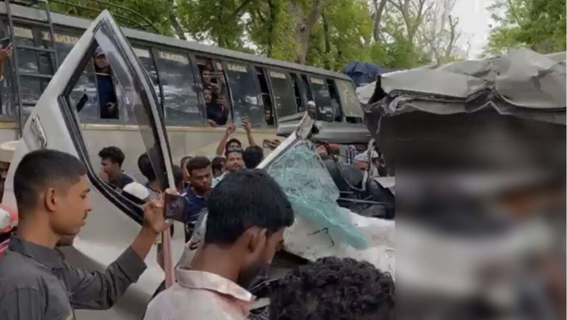 সড়ক দুর্ঘটনা