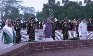 মহান স্বাধীনতা দিবস উপলক্ষে স্মৃতিসৌধে রাষ্ট্রপতি-প্রধানমন্ত্রীর শ্রদ্ধা