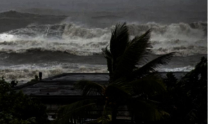 ১০ অঞ্চলে ৬০ কিলোমিটার বেগে ঝড়ের পূর্বাভাস