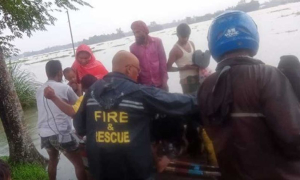 বন্যায় আটকে ছিল ৩৭ নারী ও শিশু; জাতীয় জরুরি সেবা ৯৯৯-এ ফোনকলে উদ্ধার