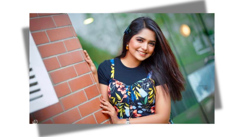 অভিনেত্রী