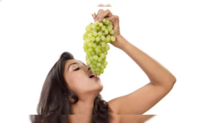 আঙুর খেলে পাবেন যেসব উপকার