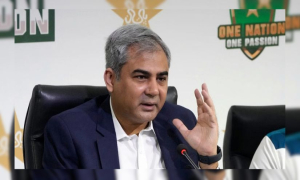 ভারতকে ট্রফি না দেওয়ায় স্বর্ণপদক পাচ্ছেন নাকভি