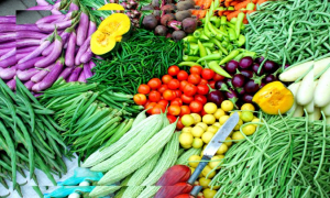 বৃষ্টির অজুহাতে সব ধরণের সবজির দাম বৃদ্ধি