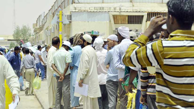 আইন লঙ্ঘনের অভিযোগে সৌদিতে ২১ হাজারের বেশি প্রবাসী গ্রেপ্তার